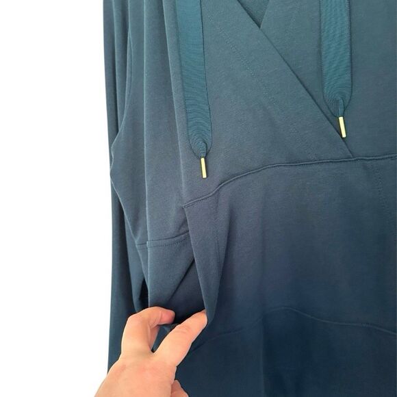 Old Navy Women’s Cross Front French Terry Hoodie M NWT Blue Relaxed Fit - Picture 3 of 8